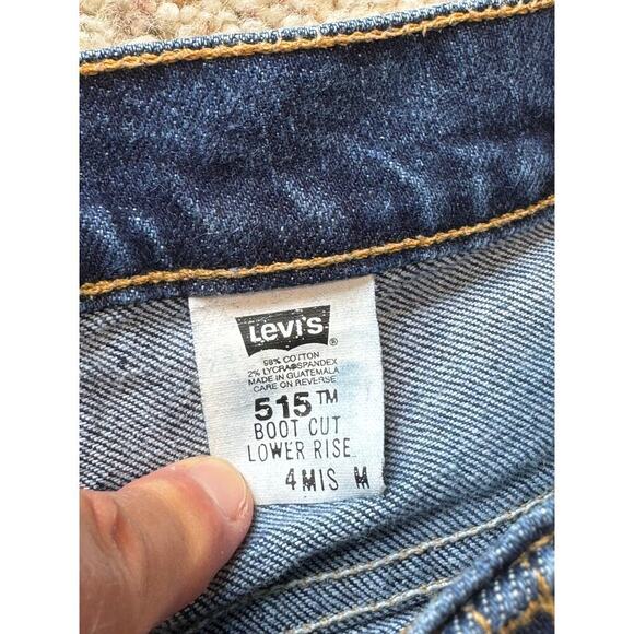 Vintage 2001 LEVIS 515 Boot Cut, Low Rise; Woman's Jeans/Pants, size 4 - Picture 3 of 12